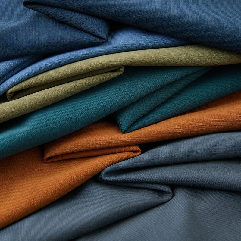 Camiseta de polo de estilo clásico para hombres 100% algodón Logotipo y color personalizados Sin etiqueta Tee O-Neck