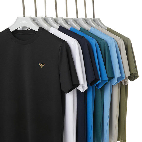 Camiseta corta de hombre con algodón personalizada en blanco negro estilo básico sin detección de agujas