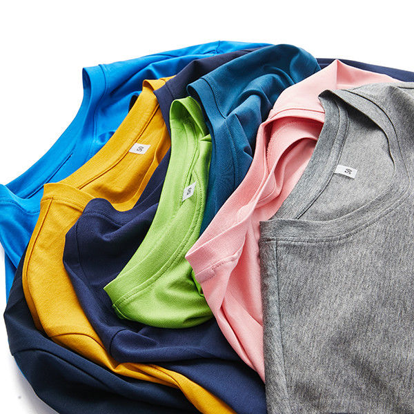 180 Gsm O-Neck camiseta estilo casual con logotipo diseño anti-pilling 100% algodón