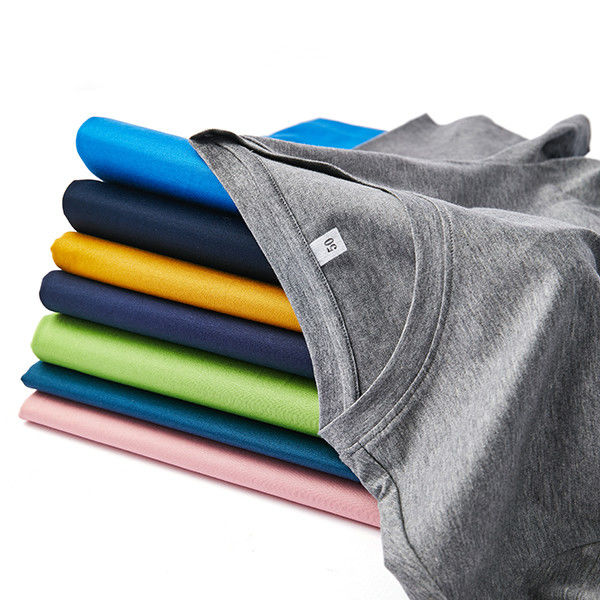 180 Gsm O-Neck camiseta estilo casual con logotipo diseño anti-pilling 100% algodón