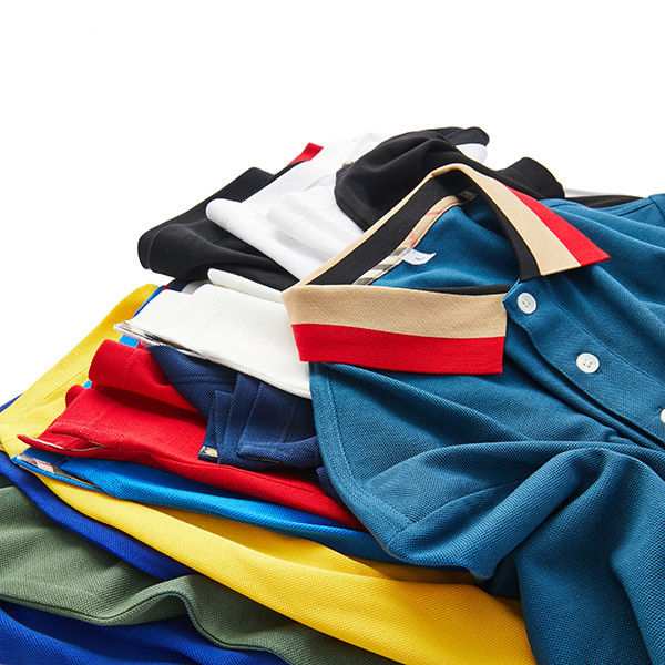 Camisas de polo de manga corta para mujeres de punto de color antiarrugas OEM ODM