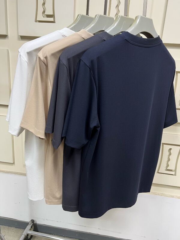 Impresión minimalista de camisetas de manga corta para hombres, de color sólido