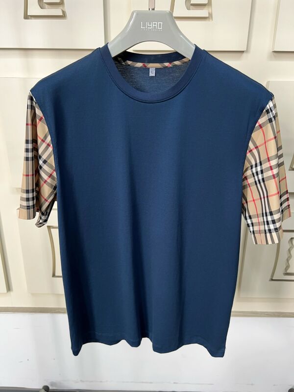 T-shirts de moda para hombres con mangas icónicas de cuadros, cuello de equipo regular, algodón de alta calidad