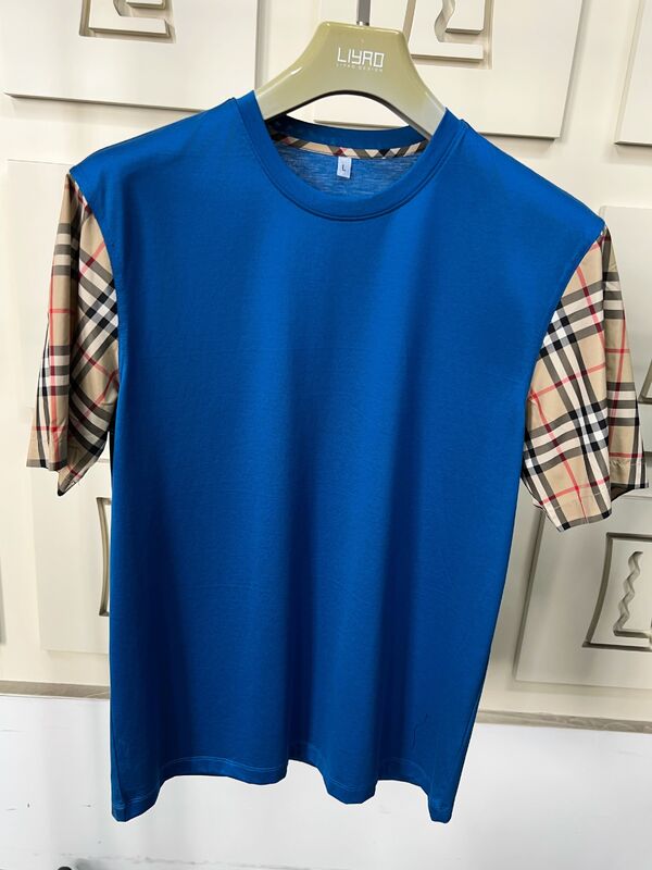 T-shirts de moda para hombres con mangas icónicas de cuadros, cuello de equipo regular, algodón de alta calidad